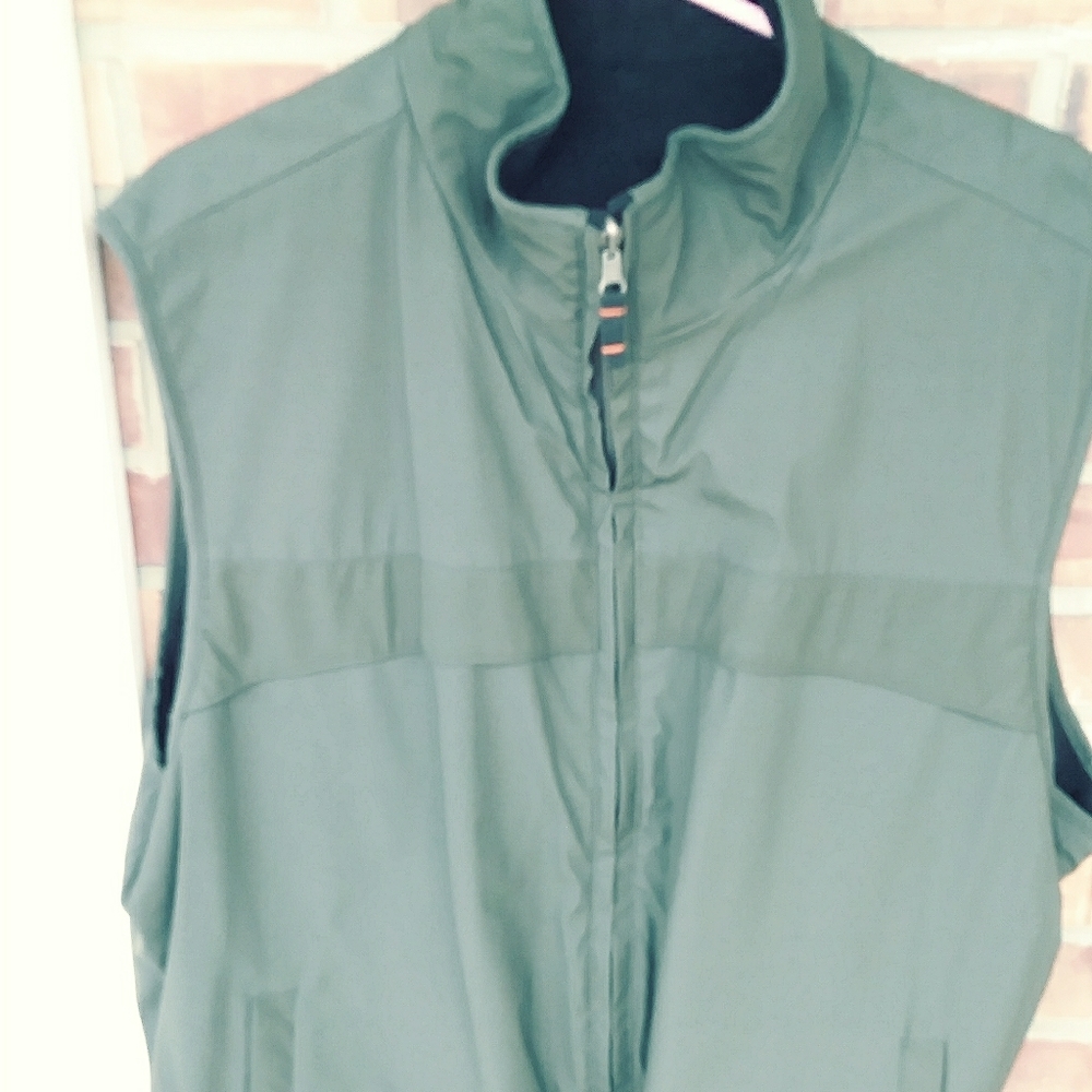 COPY - Reversible mens vest
